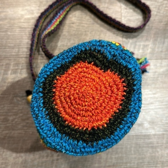 Handcrafted crocheted made in Guatemala, cotton drawstring, bucket bag purse - Picture 3 of 7